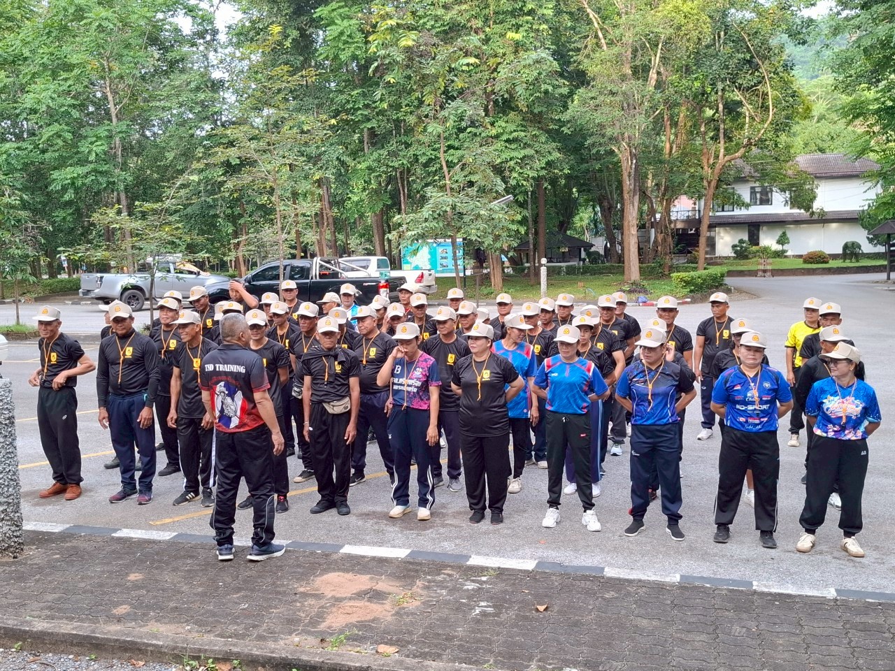 LINE_ALBUM_ทบทวน อปพร. 68_250813_255_397.jpg